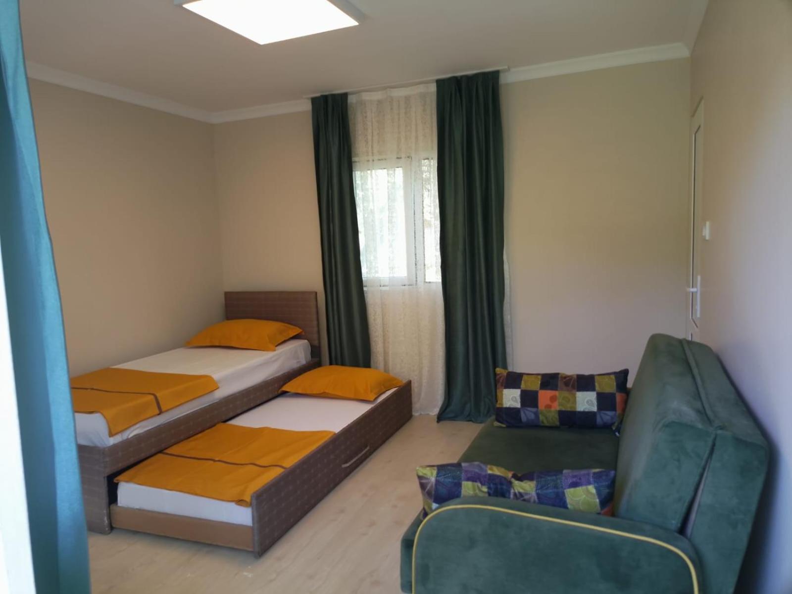 Hotel Cicek Evler Tatil Koeyue à Armutlu Extérieur photo